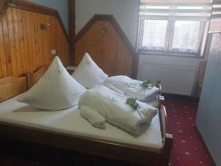 Апарт-отели Wisła Mountain SPA Висла Небольшой двухместный номер с 2 отдельными кроватями-1